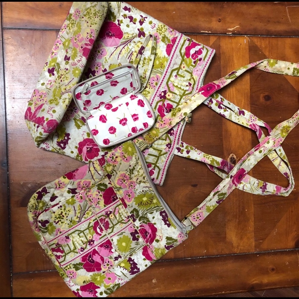 Retired Vera Collection: Great Condition!